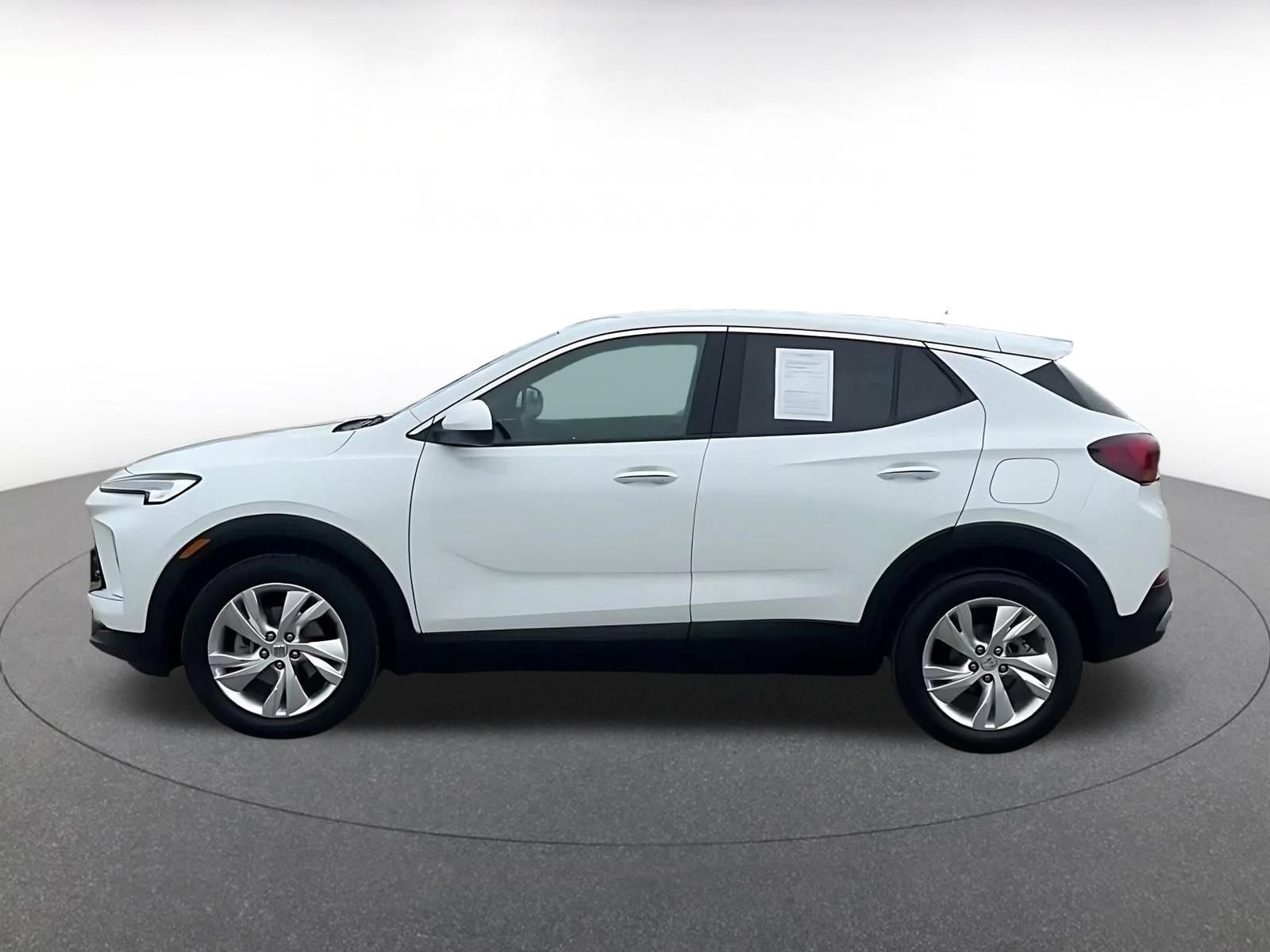 Used 2025 Buick Encore GX Preferred image 9