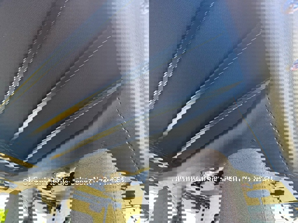 Used 2025 Jeep Wrangler Sport image 16