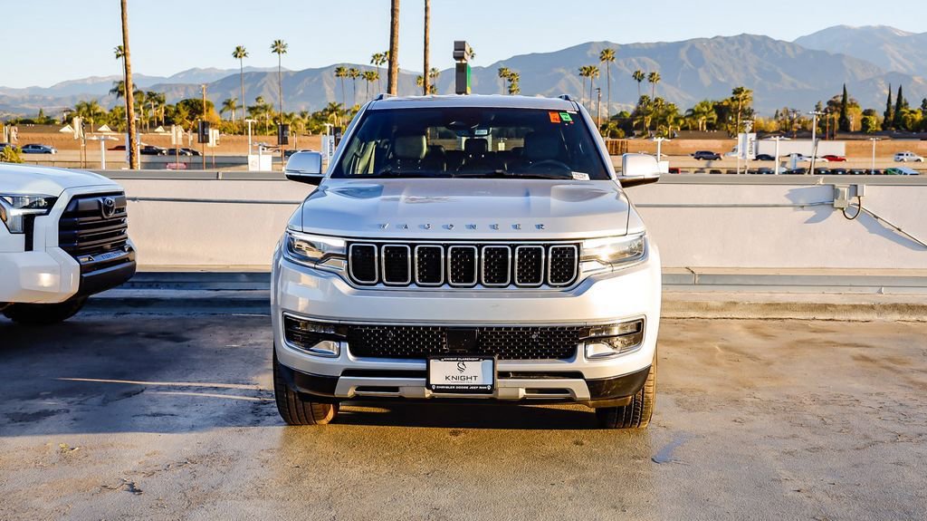 Used 2022 Jeep Wagoneer Series II image 3