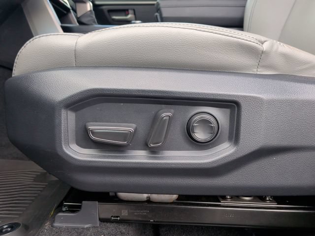 Used 2026 Toyota Tundra SR5 w/ SR5 Premium Package AWD/4WD image 14