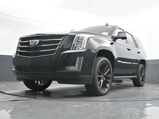 Used 2020 Cadillac Escalade Luxury w/ Escalade Sport Edition AWD/4WD image 49