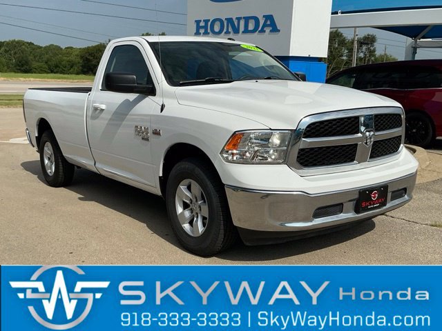 Used 2021 RAM 1500 Classic SLT AWD/4WD image 1
