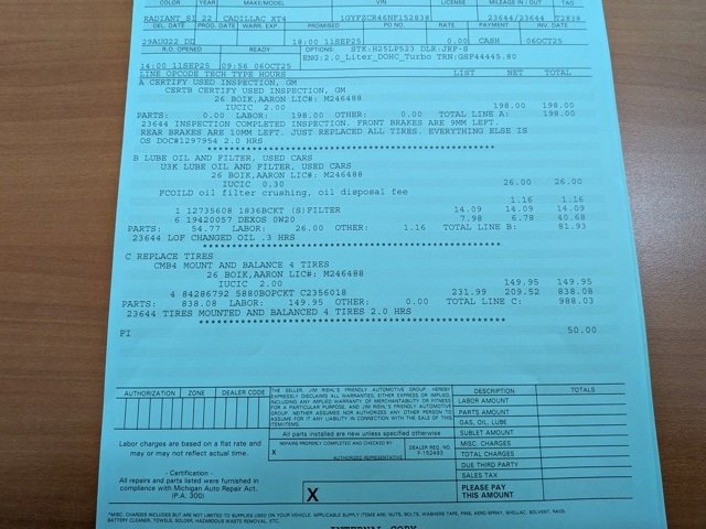 Certified 2022 Cadillac XT4 Premium Luxury w/ Enhanced Visibility Package image 2