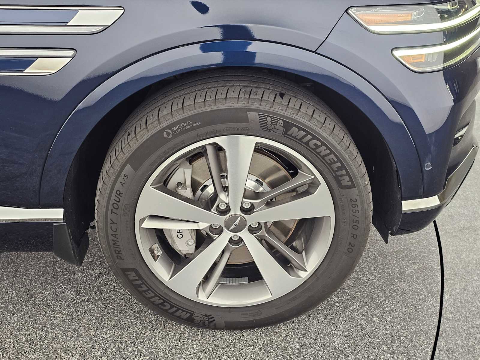 Used 2023 Genesis GV80 3.5T w/ Cargo Package image 9