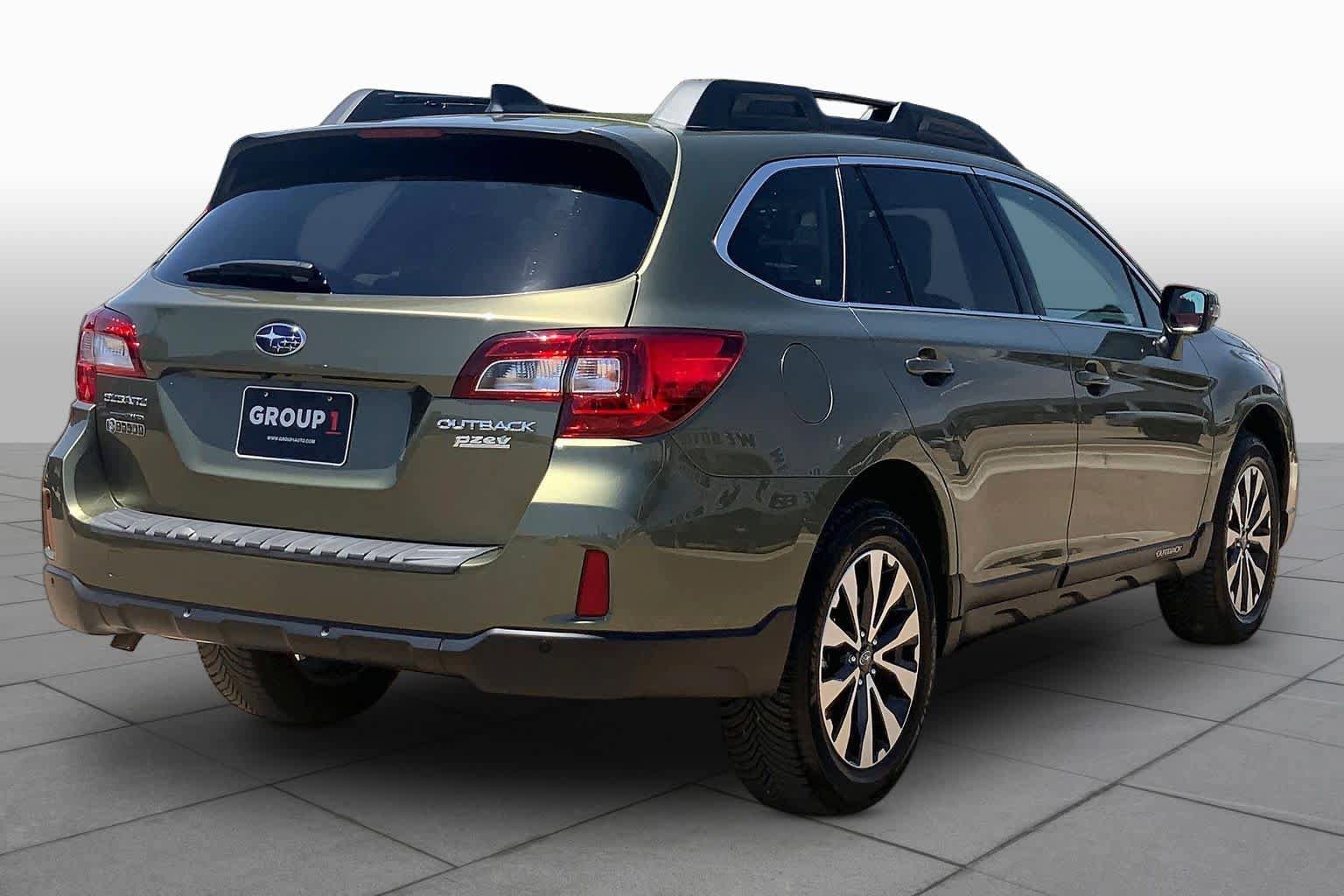 Used 2017 Subaru Outback 2.5i Limited AWD/4WD image 13