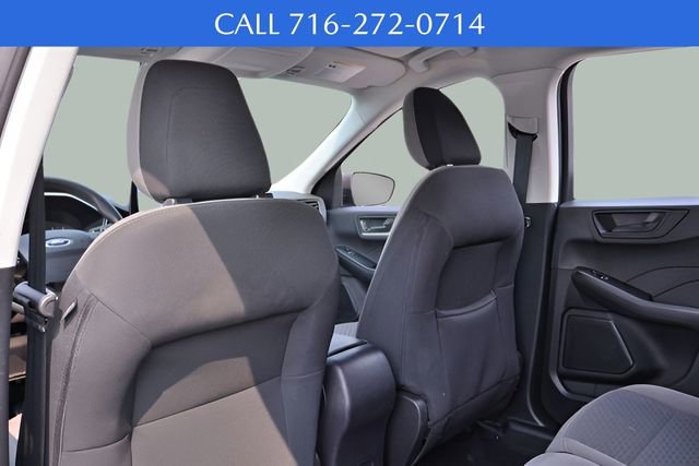 Used 2022 Ford Escape SE image 18