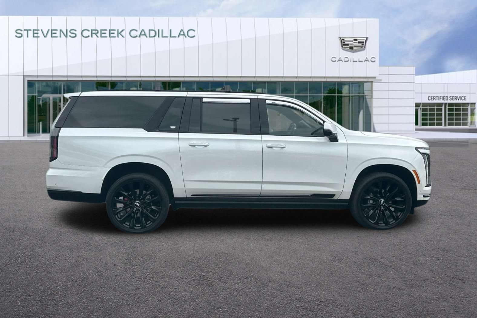Certified 2025 Cadillac Escalade ESV Sport Platinum w/ LPO, ONYX Package AWD/4WD image 2