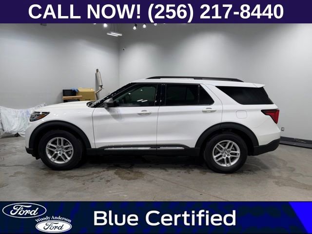 Used 2025 Ford Explorer Active w/ Active Comfort Package image 3