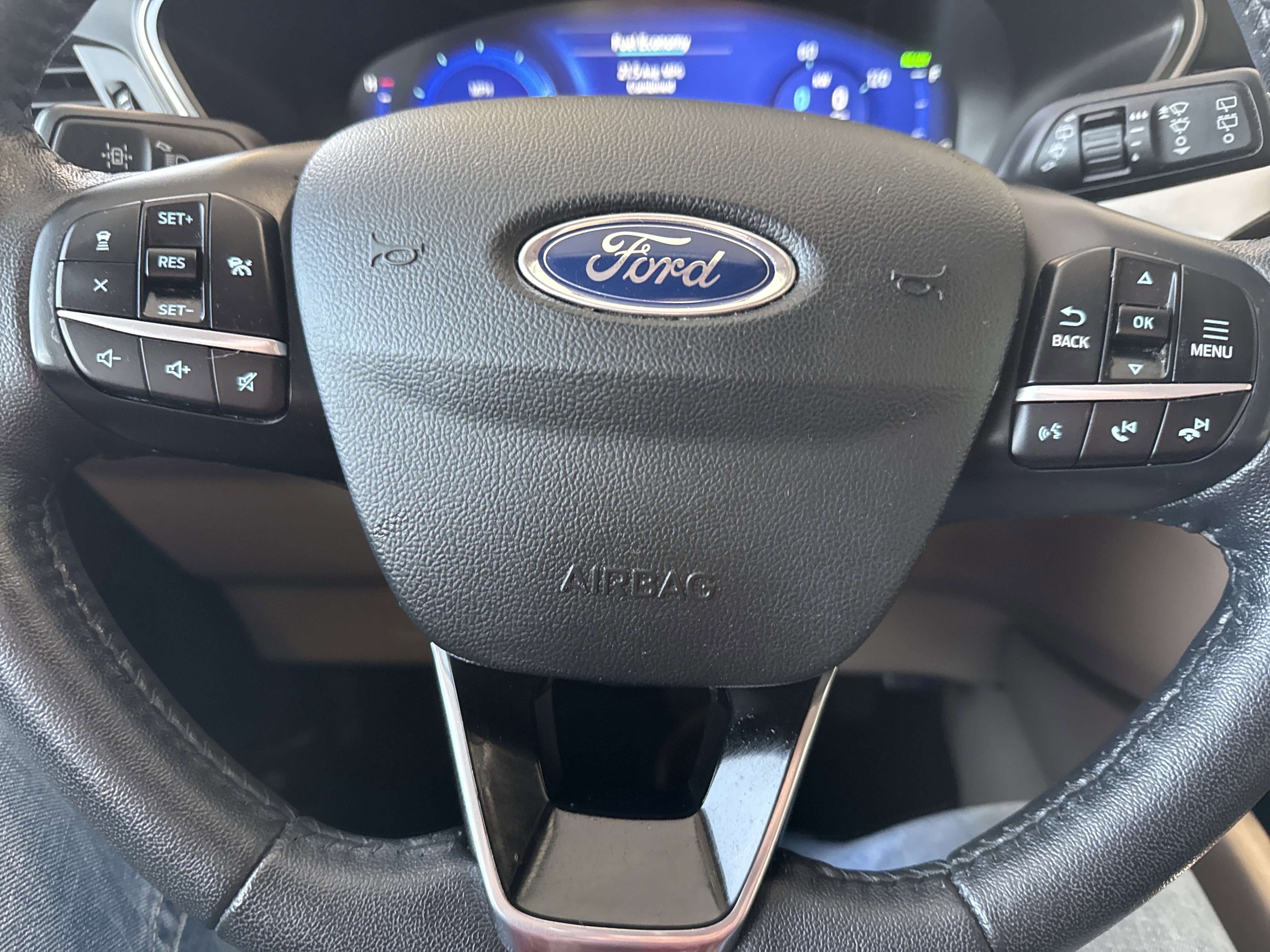 Used 2020 Ford Escape SE Sport image 30