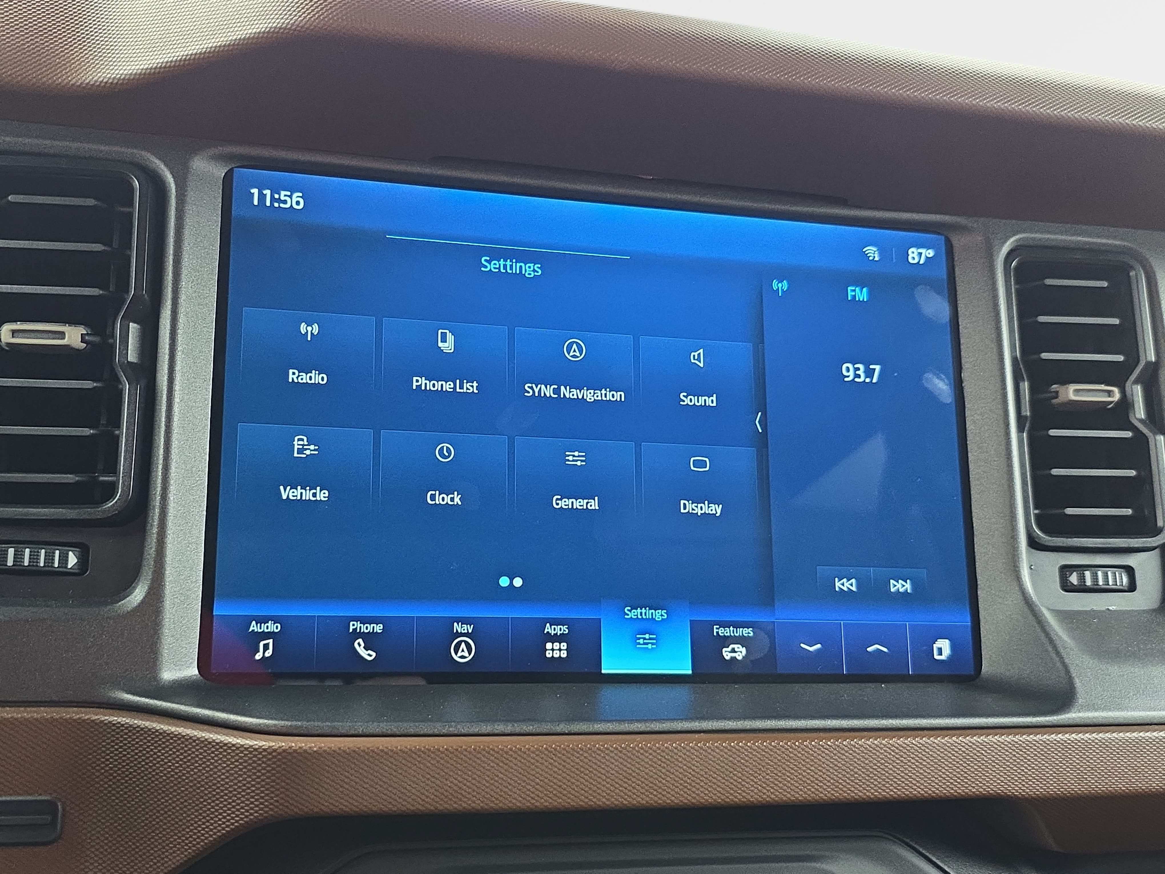 Used 2024 Ford Bronco Outer Banks AWD/4WD image 19