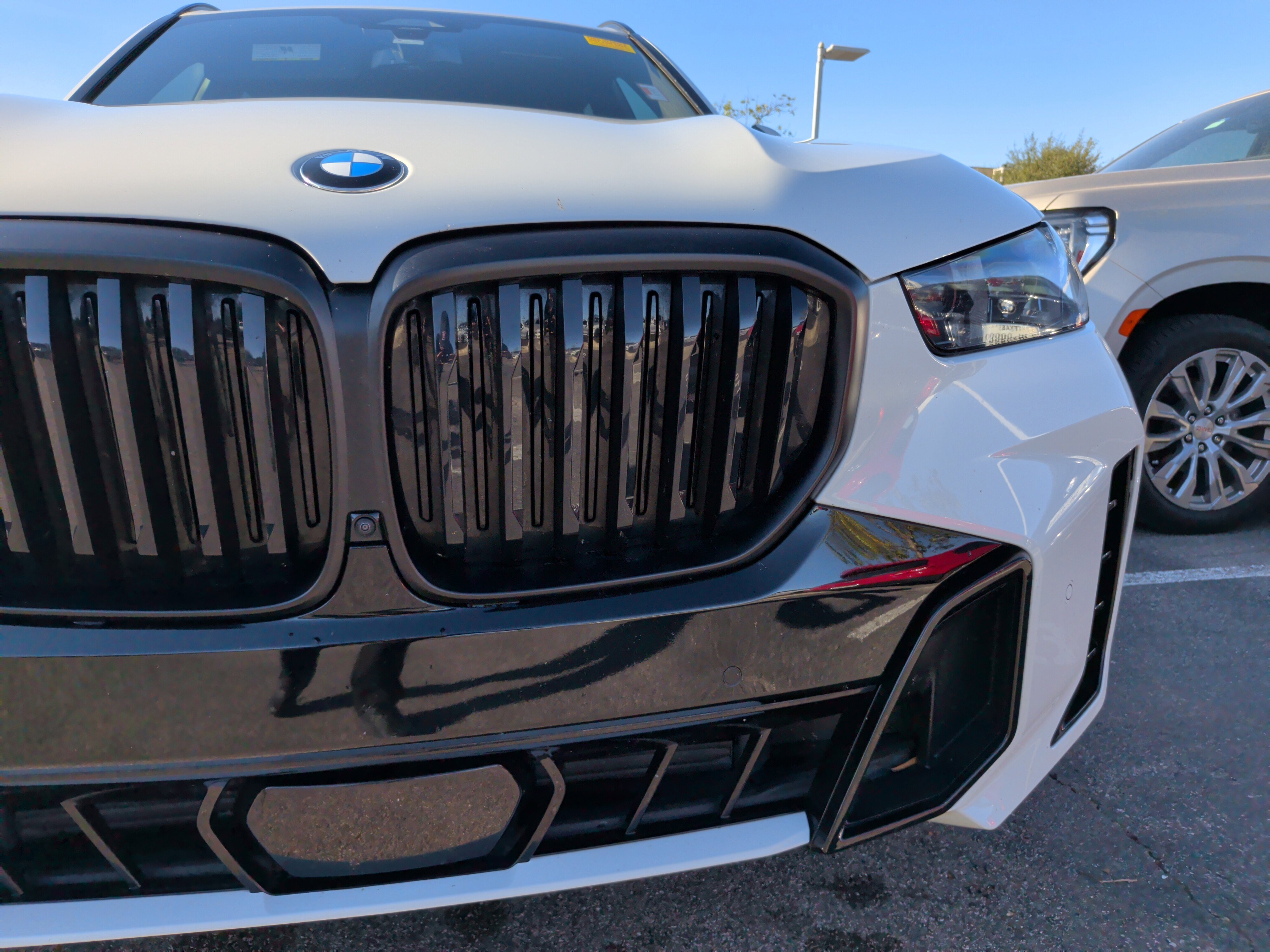 Certified 2025 BMW X5 xDrive40i w/ M Sport Package image 6