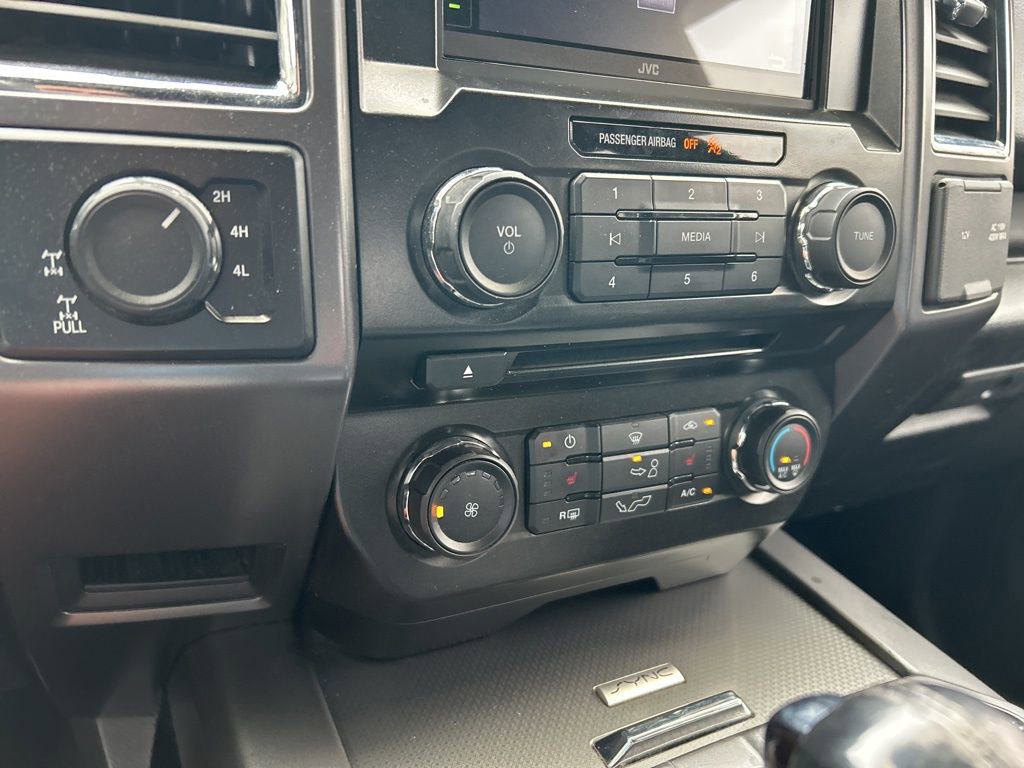 Used 2015 Ford F150 XLT w/ Equipment Group 302A Luxury image 32