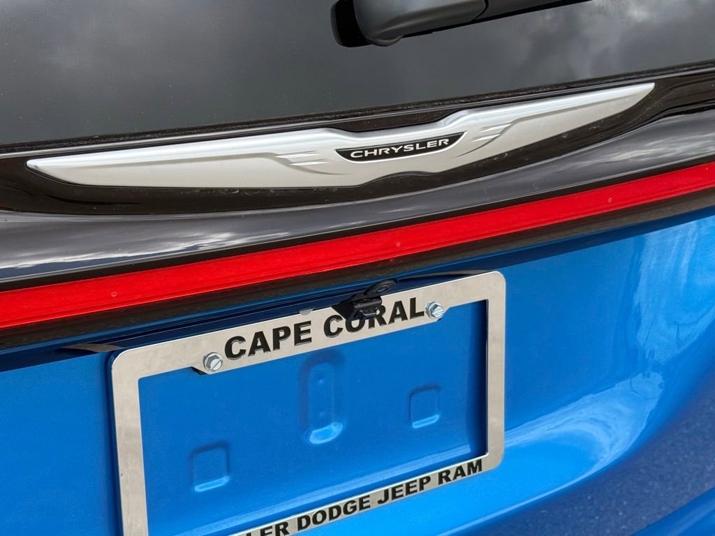 New 2026 Chrysler Pacifica Select image 32
