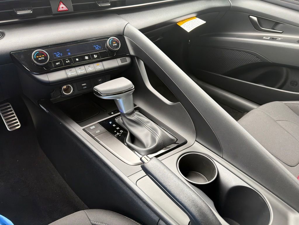 New 2026 Hyundai Elantra Sport FWD image 24