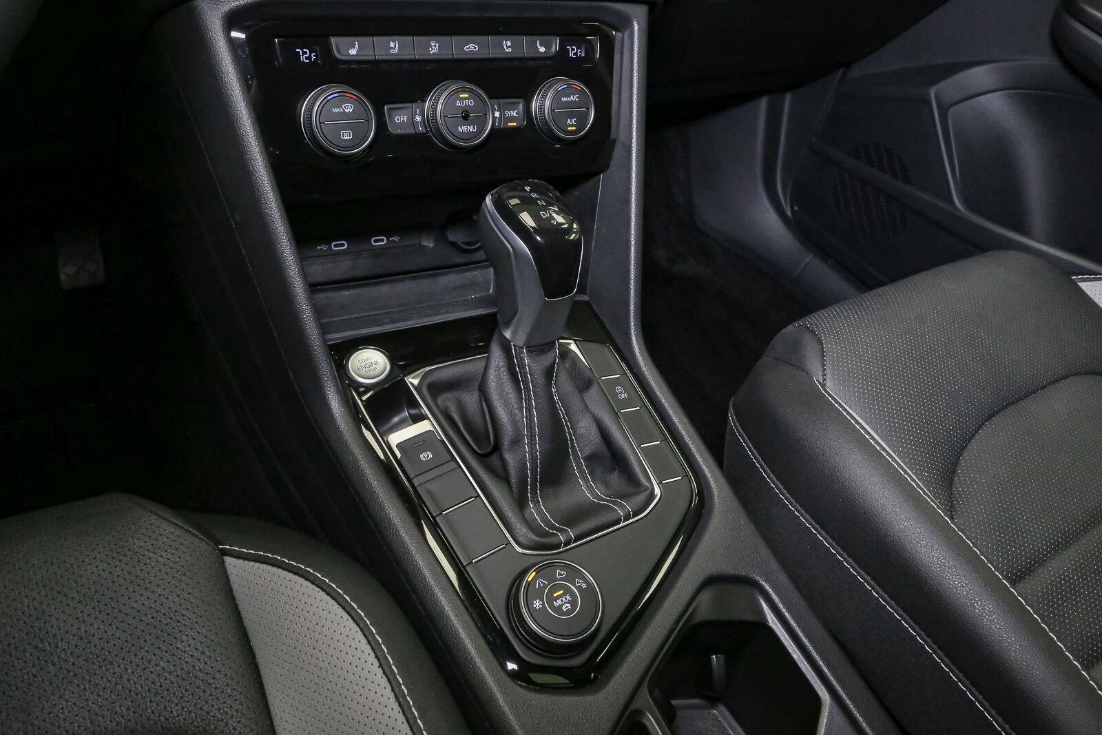 Certified 2024 Volkswagen Taos SEL AWD/4WD image 37