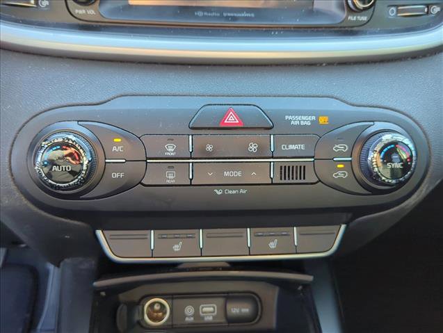 Used 2017 Kia Sorento LX w/ LX Convenience Package image 19