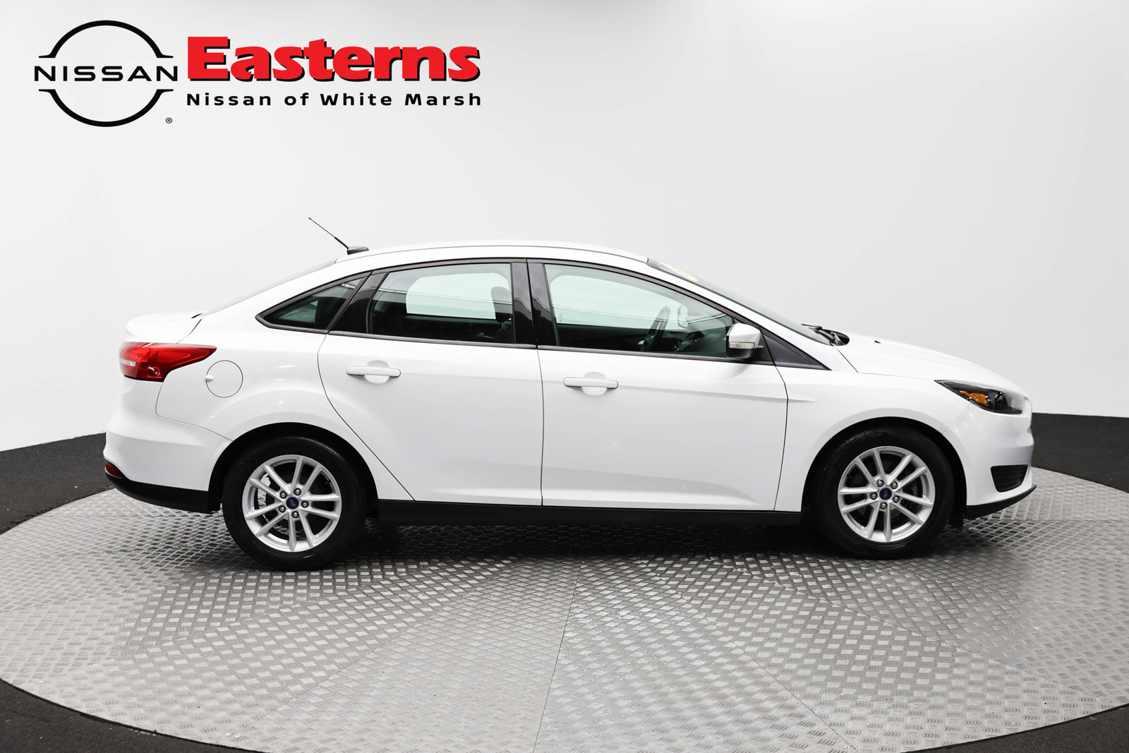 Used 2018 Ford Focus SE w/ Cold Weather Package FWD image 84