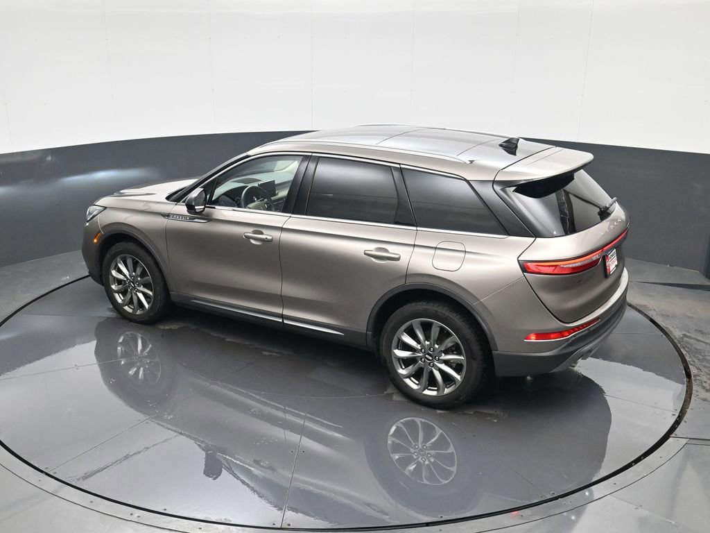 Used 2021 Lincoln Corsair FWD w/ Premium Package image 30