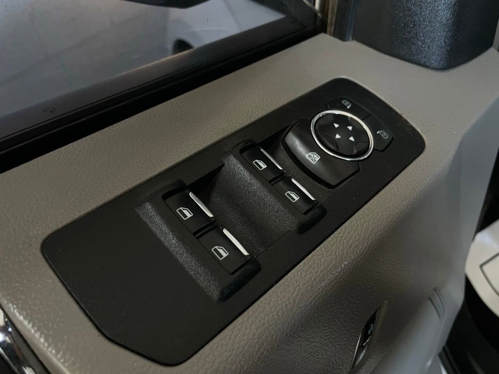 Used 2016 Ford F150 XLT AWD/4WD image 23