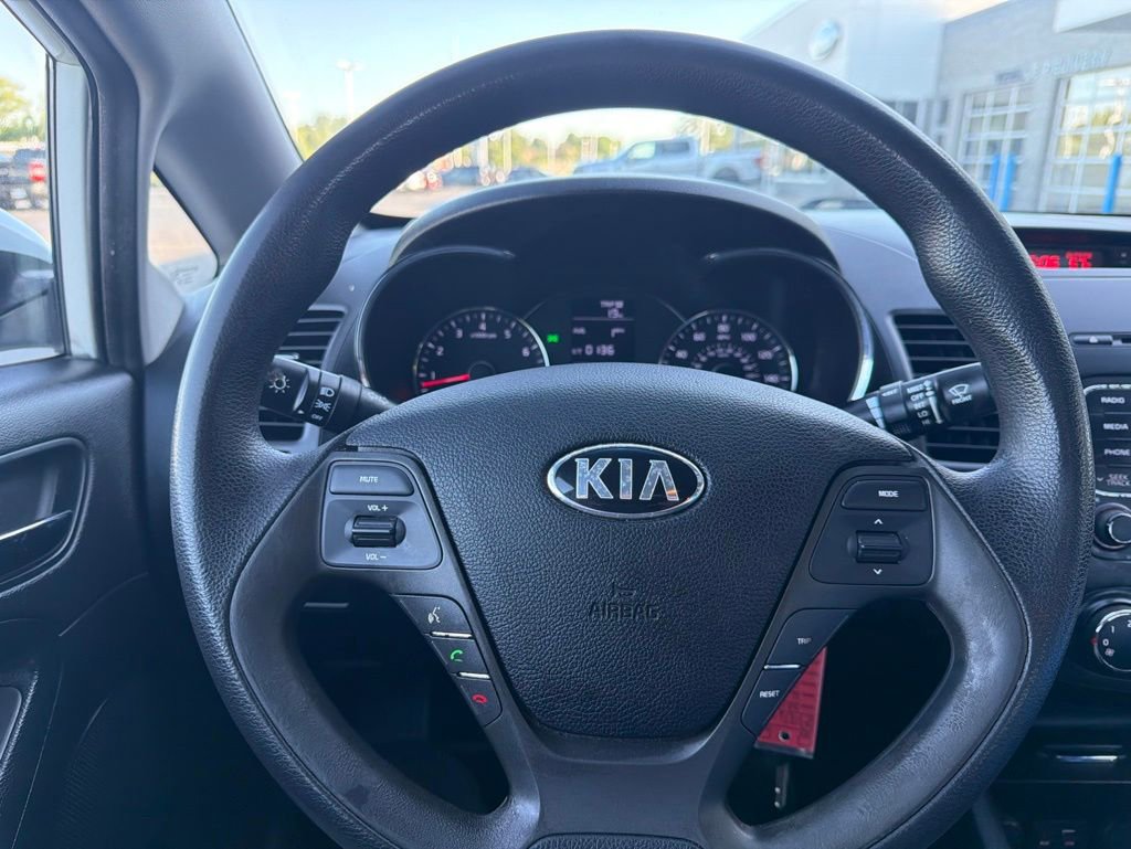 Used 2016 Kia Forte LX FWD image 15