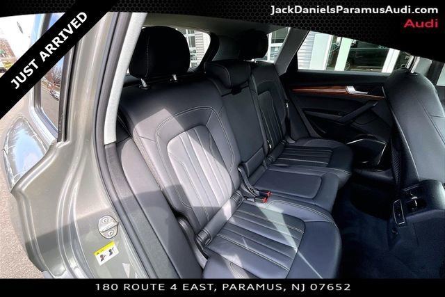 Used 2023 Audi Q5 2.0T Premium w/ Convenience Package image 19