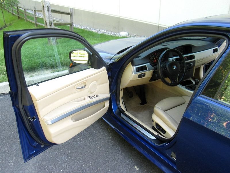 Used 2011 BMW 335i Sedan RWD image 17