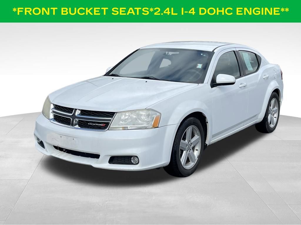 Used 2013 Dodge Avenger SXT image 2
