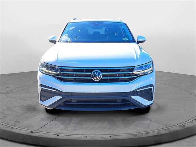 Used 2023 Volkswagen Tiguan SE video 2