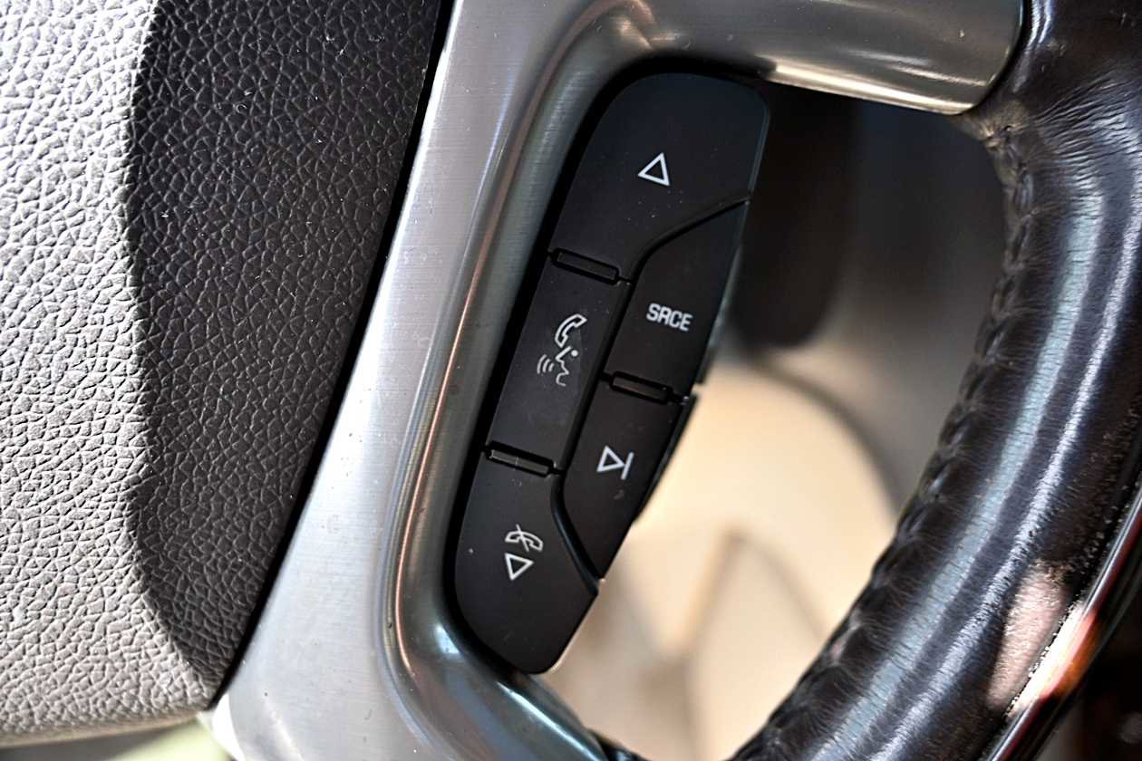 Used 2013 GMC Yukon Denali AWD/4WD image 27