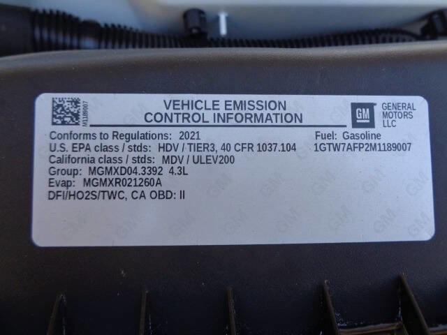 Used 2021 GMC Savana 2500 w/ Driver Convenience Package image 21