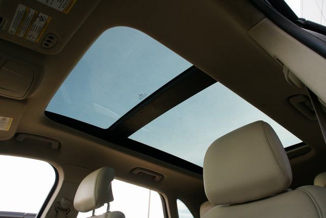 Used 2018 Lincoln MKC Reserve w/ Lincoln MKC Climate Package image 17