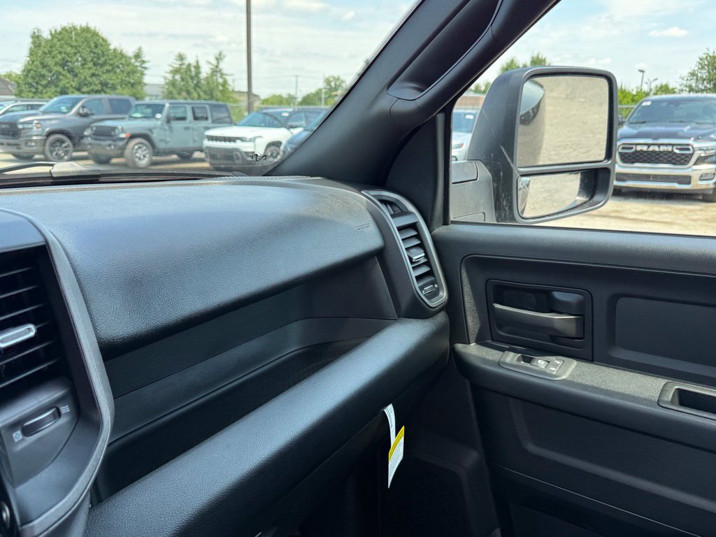 New 2026 RAM 3500 Tradesman AWD/4WD image 21