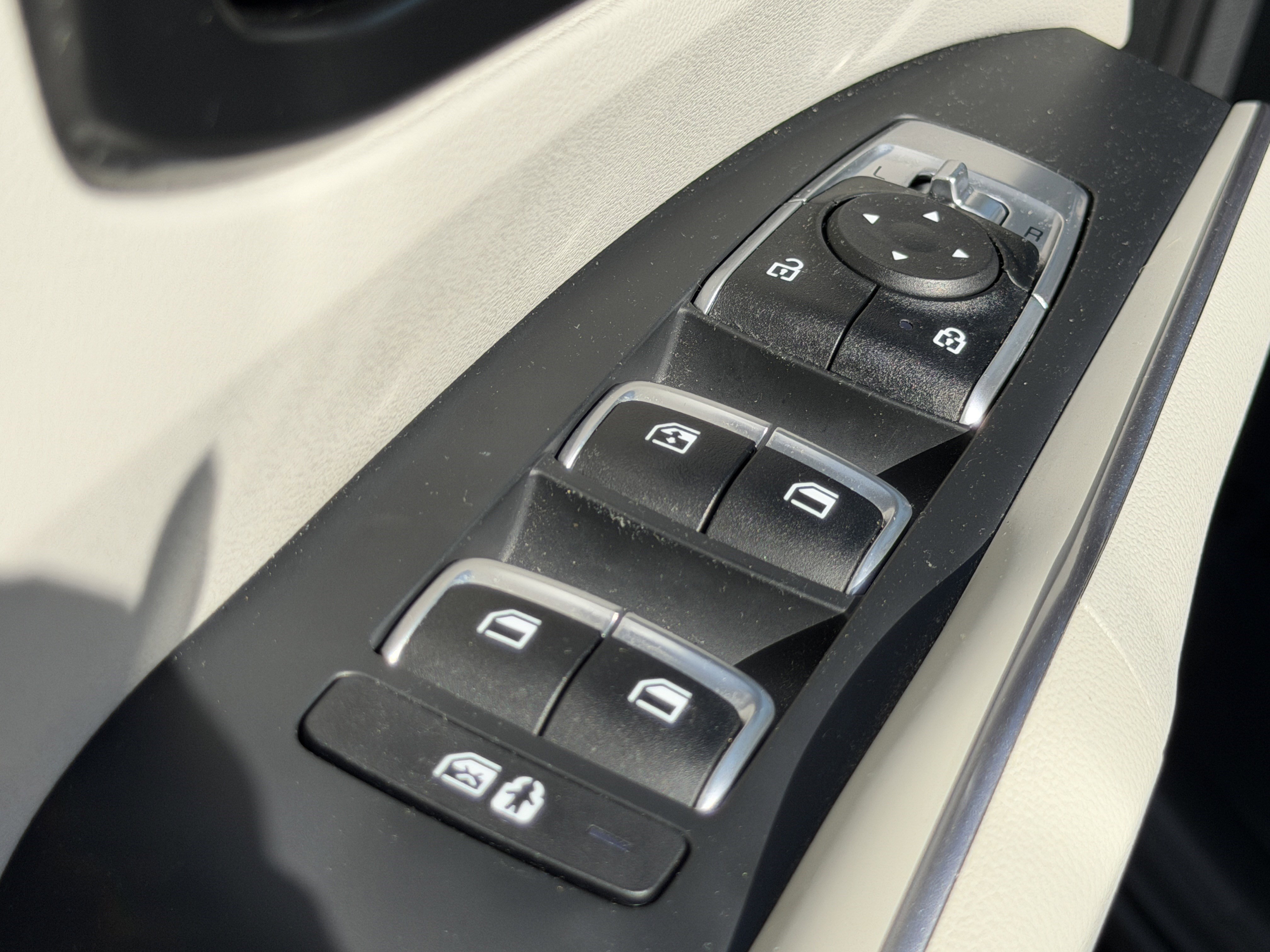 Certified 2023 Kia Sorento EX FWD image 14