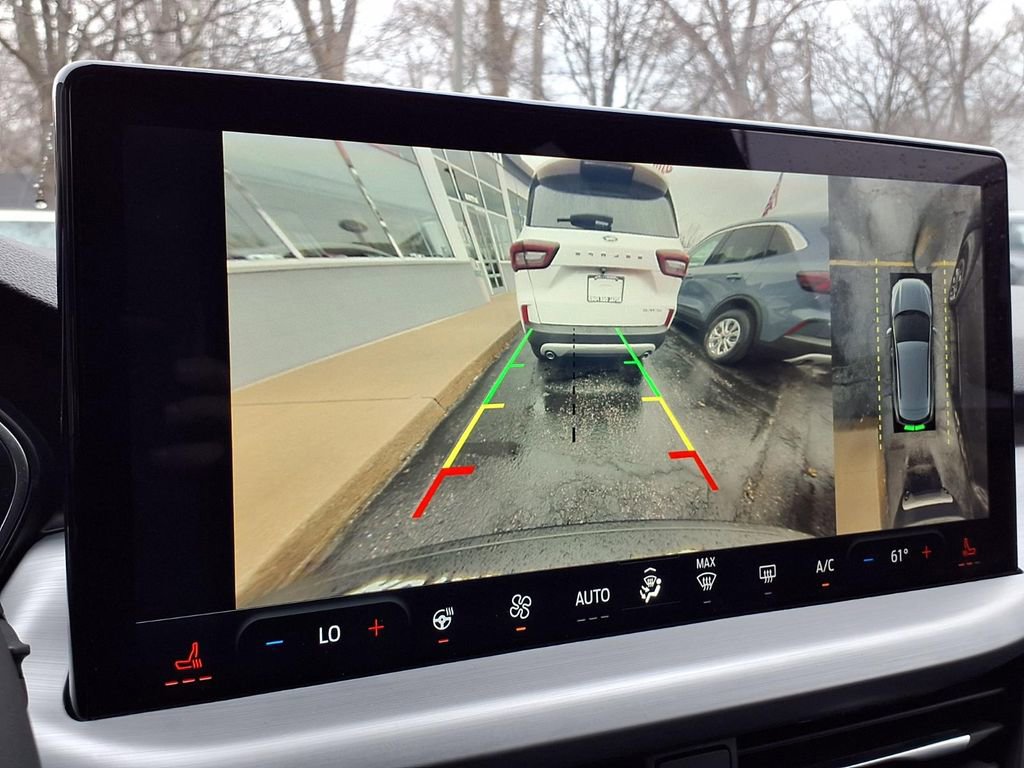 Used 2023 Ford Escape Platinum w/ Premium Technology Package image 9