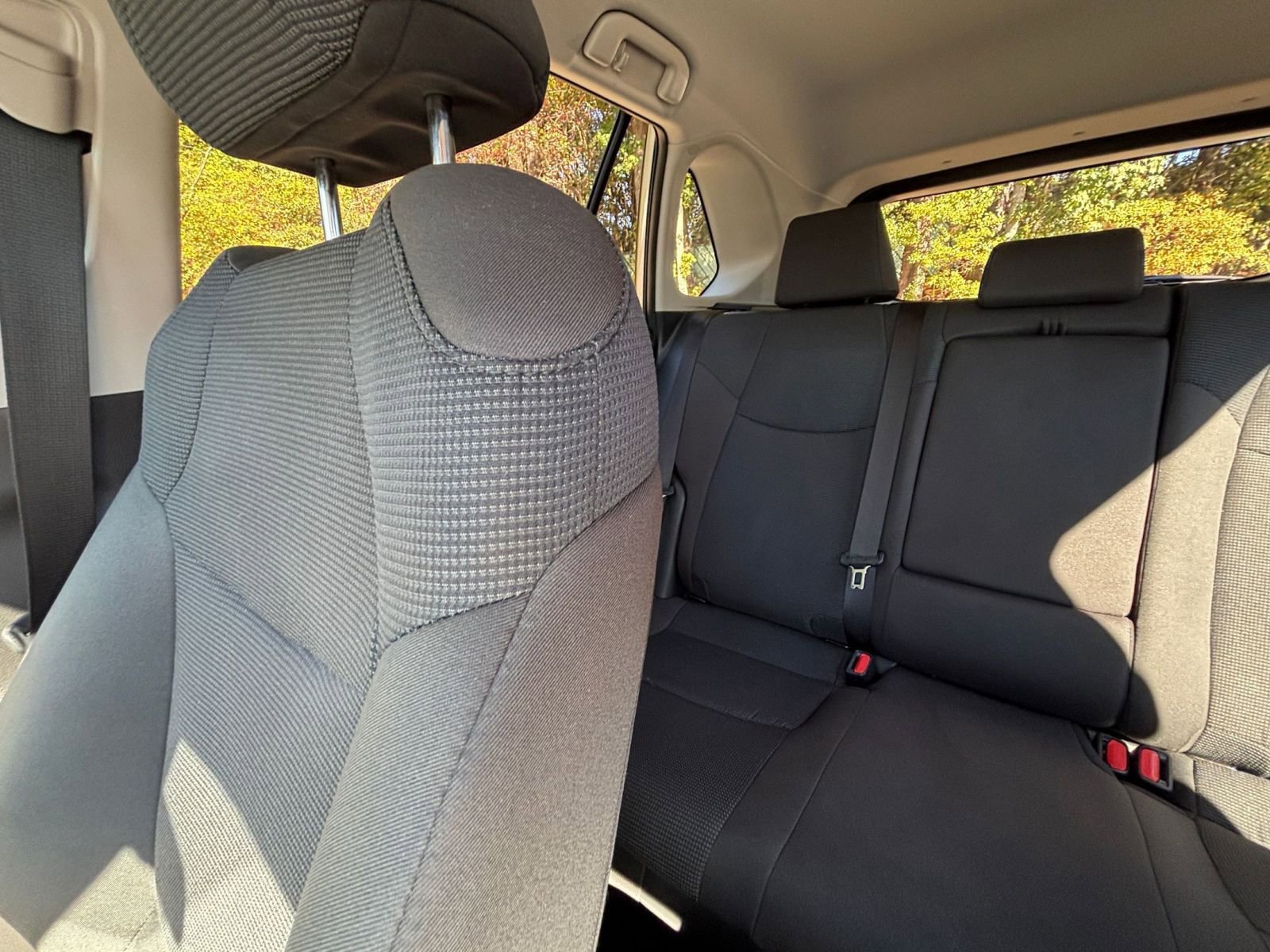 Used 2025 Toyota RAV4 LE image 39