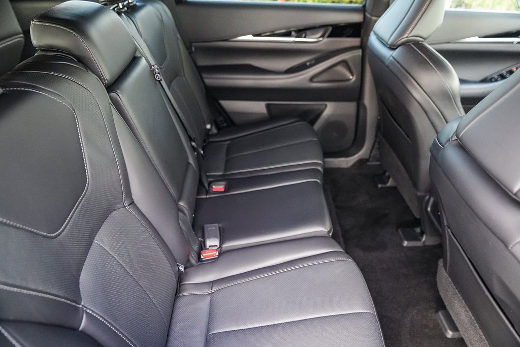 Certified 2025 INFINITI QX60 Pure image 16