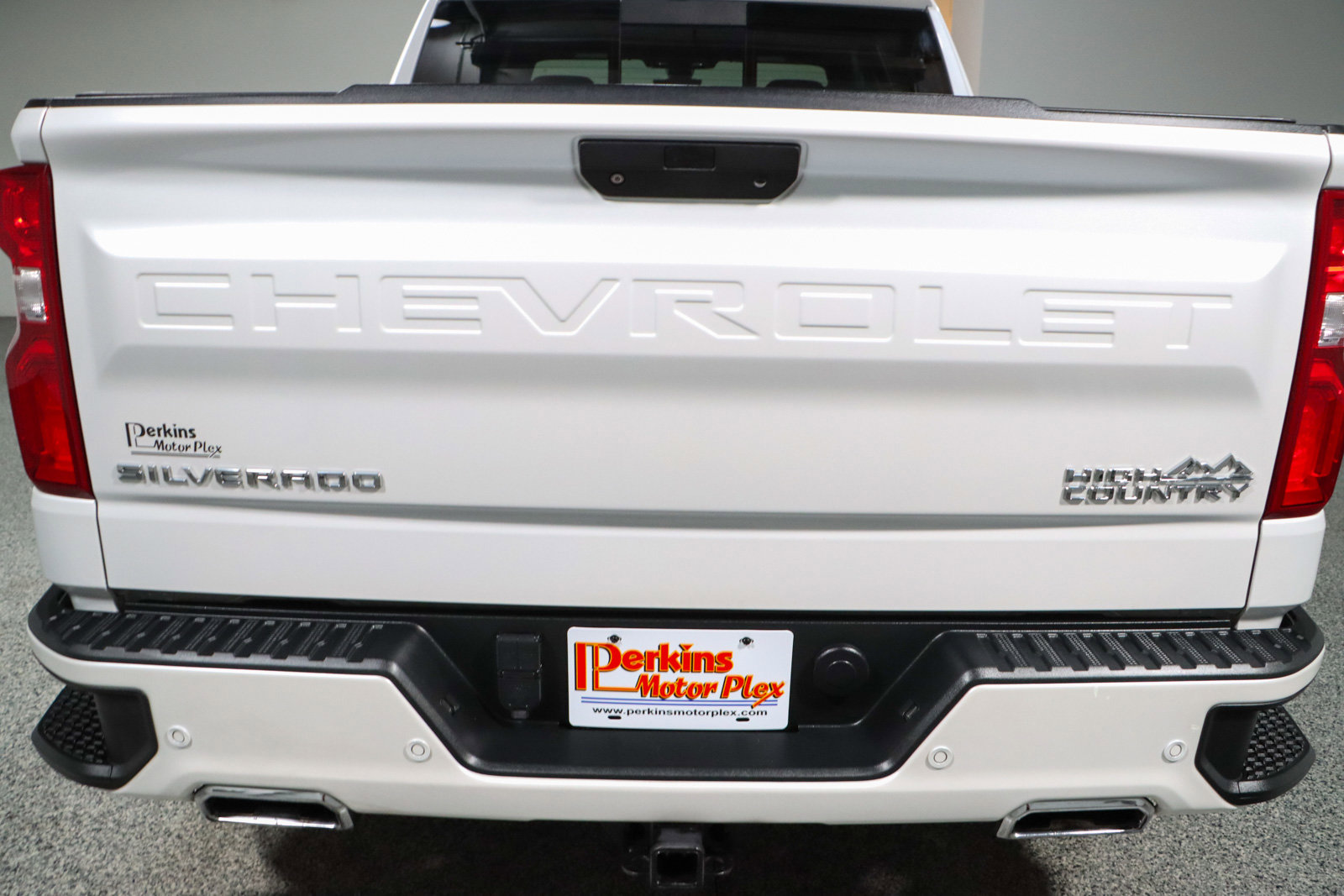Used 2021 Chevrolet Silverado 1500 High Country image 8