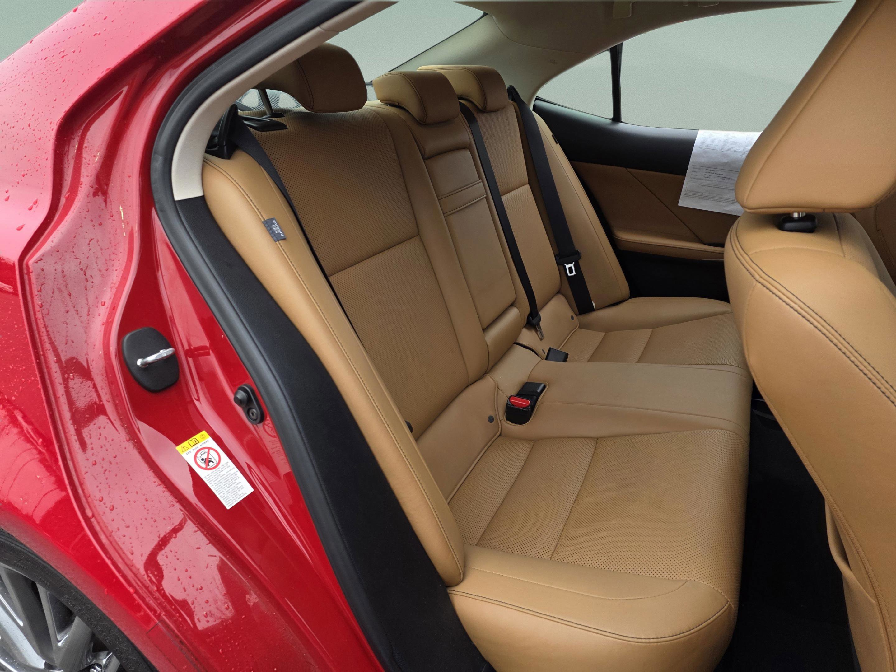 Used 2017 Lexus IS 200t image 25