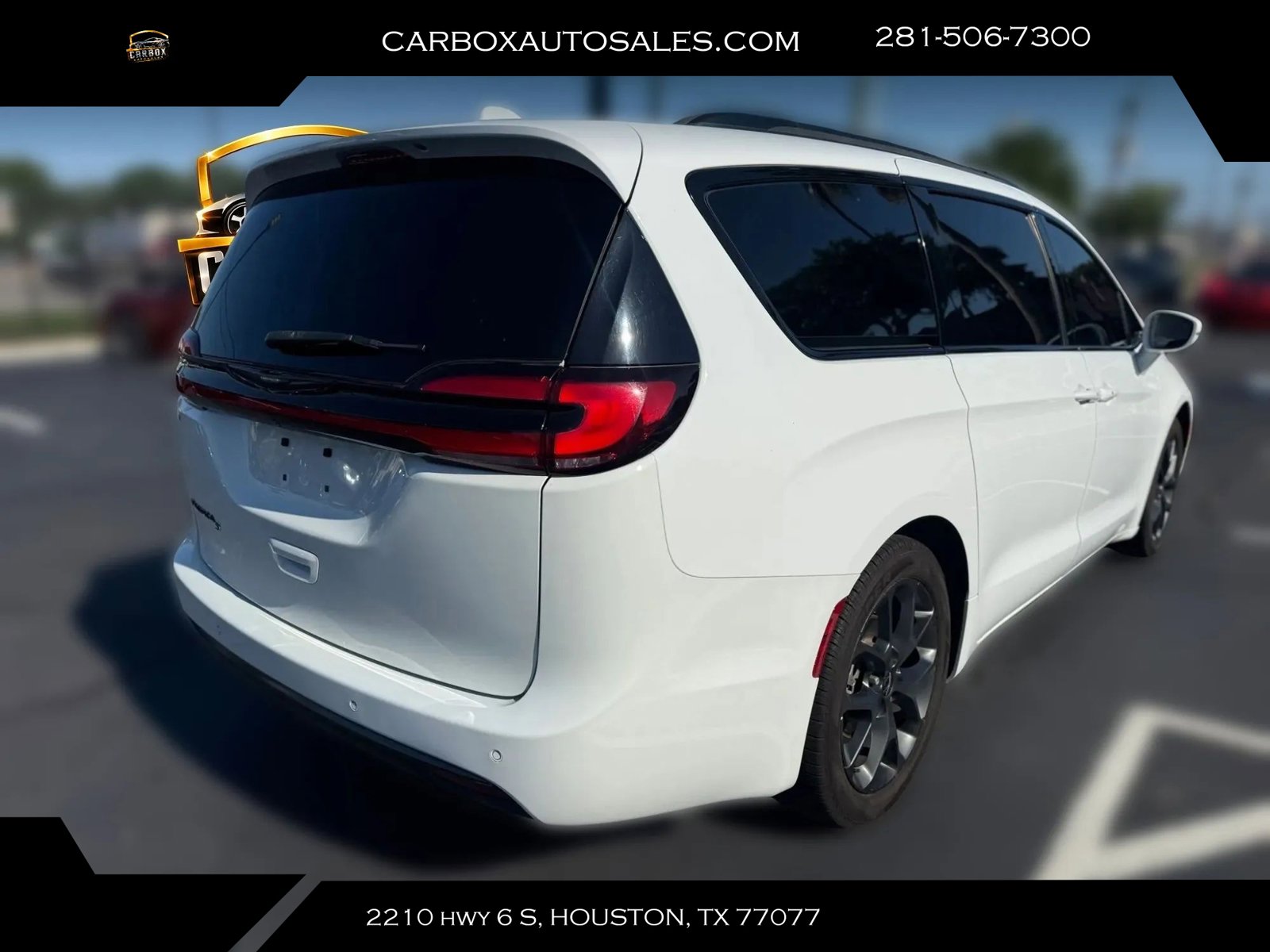Used 2021 Chrysler Pacifica Touring w/ S Appearance Package FWD image 5