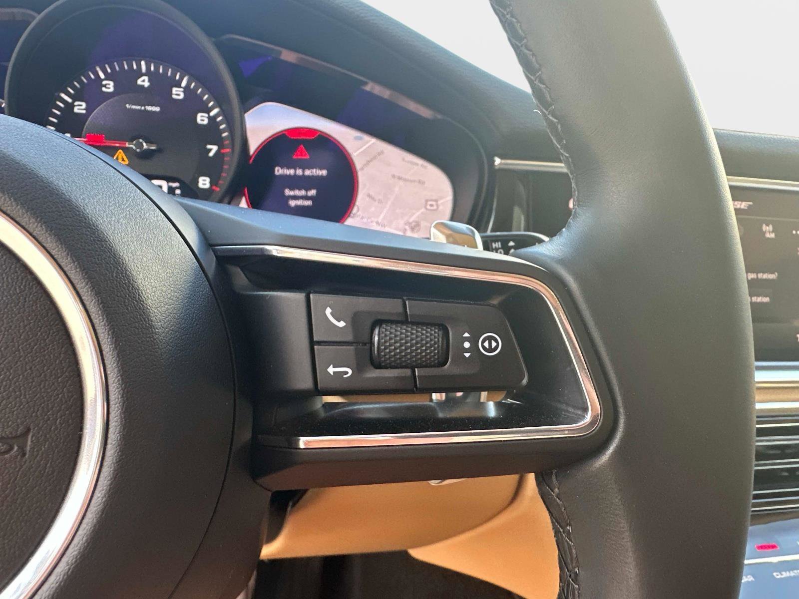 Used 2022 Porsche Panamera image 26