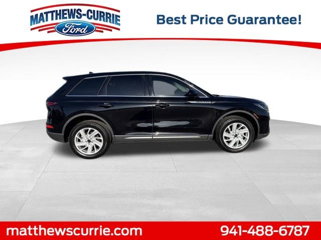 Used 2023 Lincoln Corsair FWD image 3