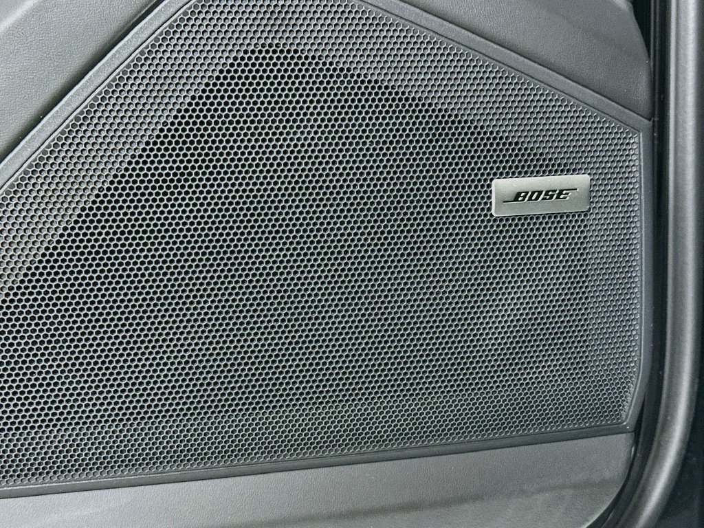 Certified 2025 Porsche Cayenne AWD/4WD image 21