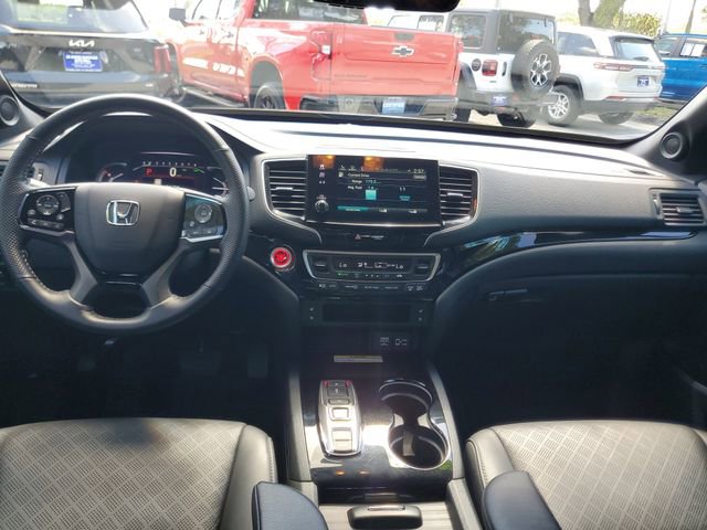 Used 2023 Honda Passport Elite image 14