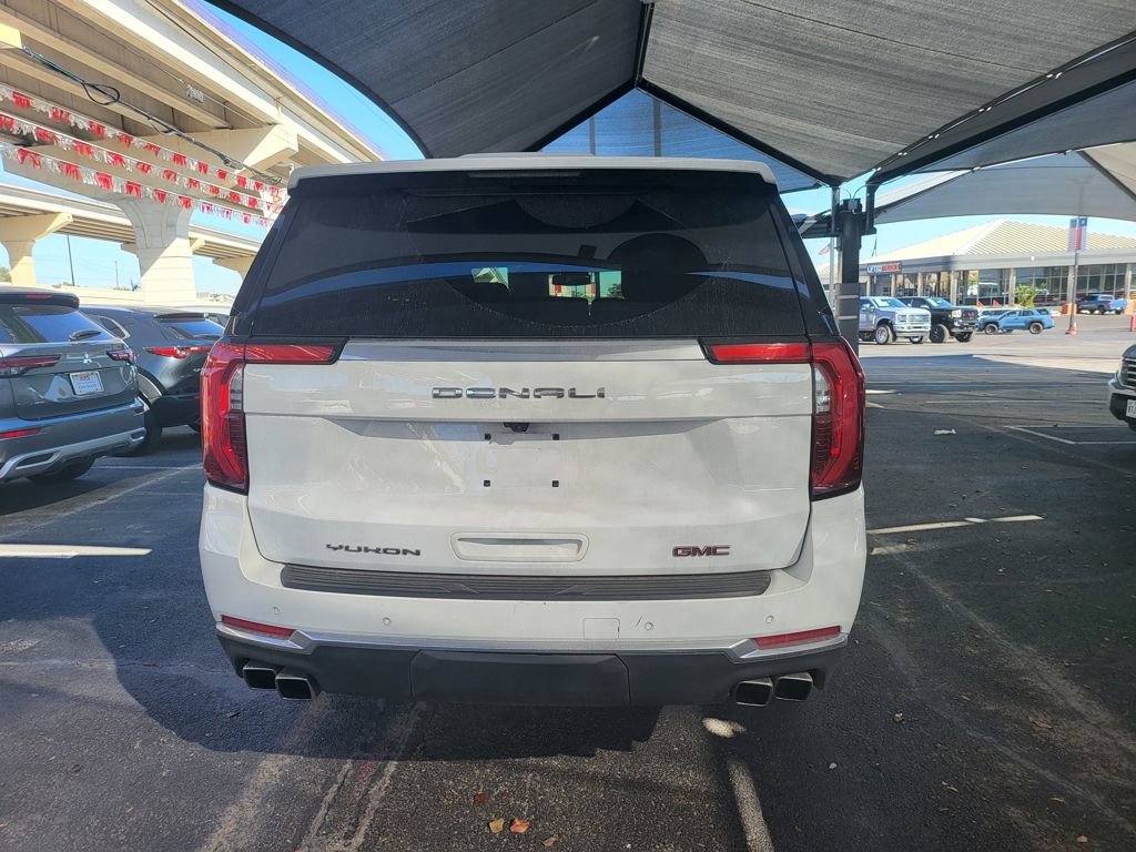 Used 2025 GMC Yukon Denali image 15