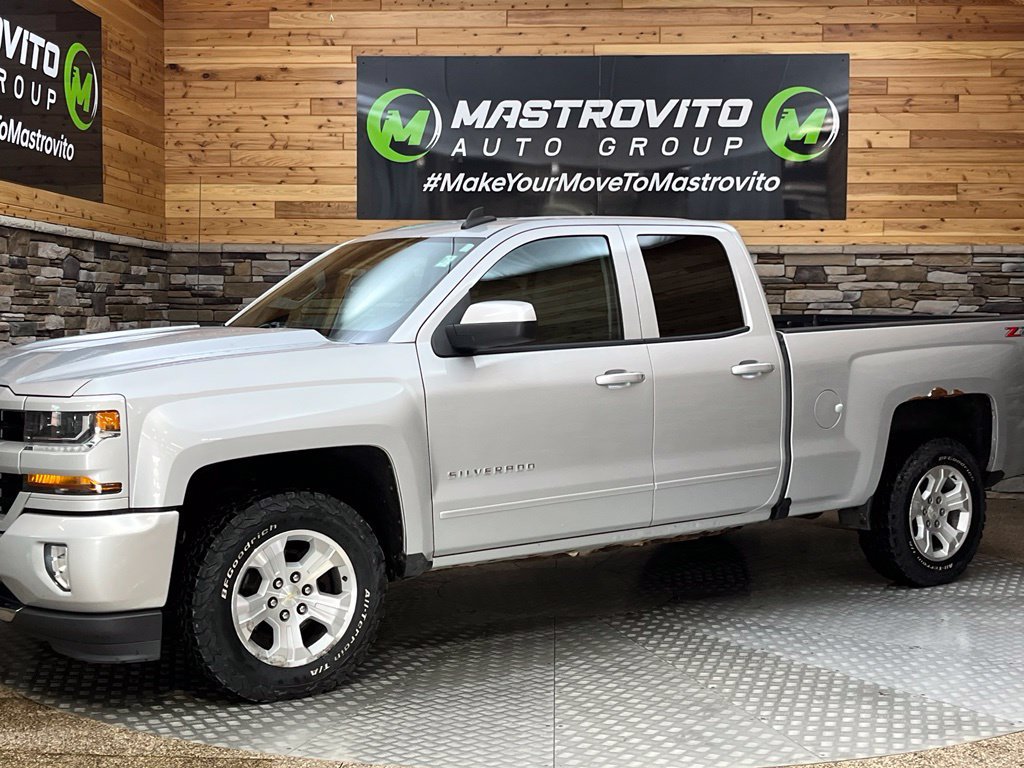 Used 2018 Chevrolet Silverado 1500 LT w/ All Star Edition AWD/4WD image 9
