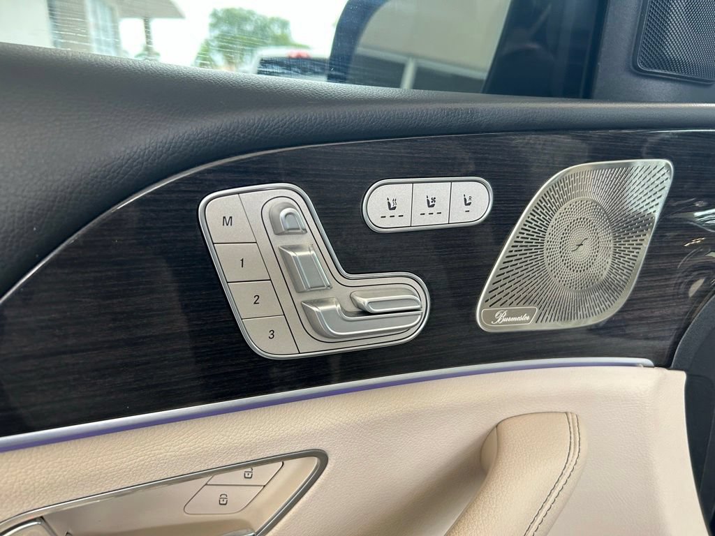 Used 2022 Mercedes-Benz GLS 450 4MATIC image 42