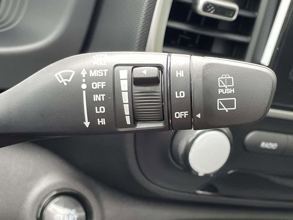 New 2026 Hyundai Venue SEL image 24