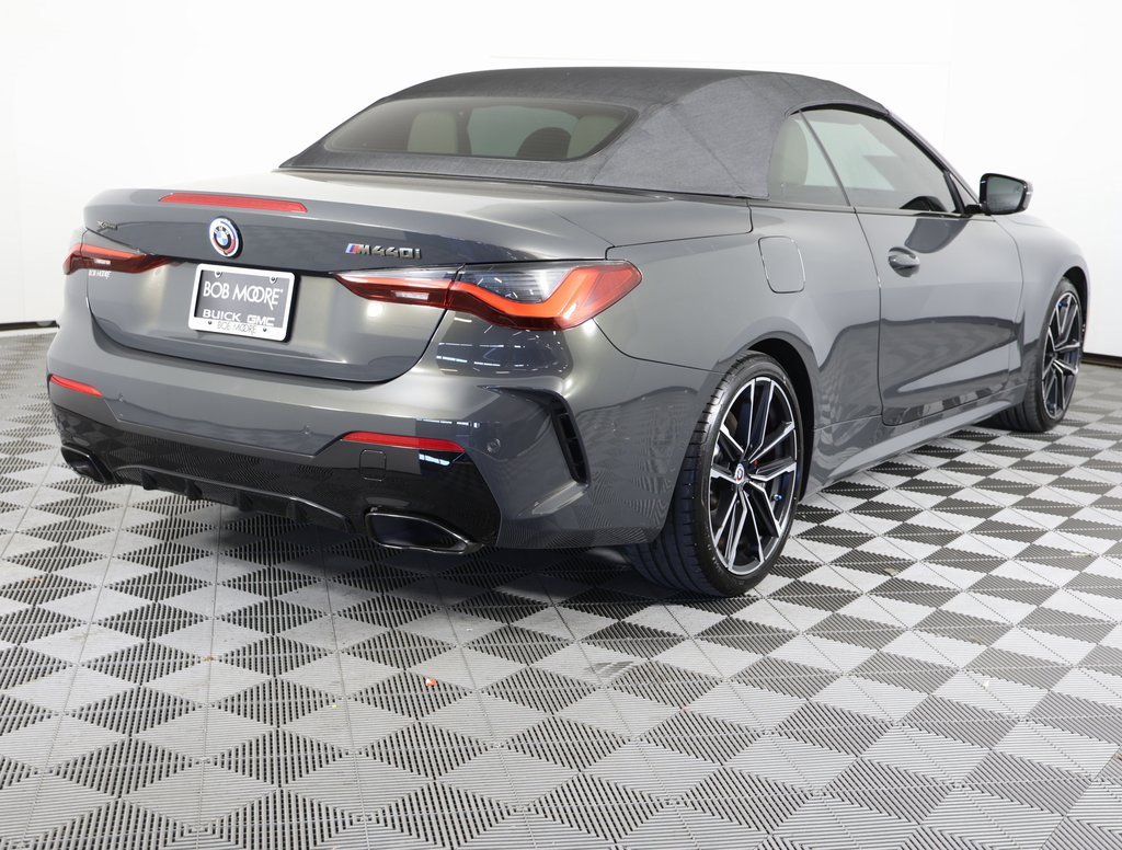 Used 2023 BMW 440i xDrive Convertible w/ Premium Package image 9