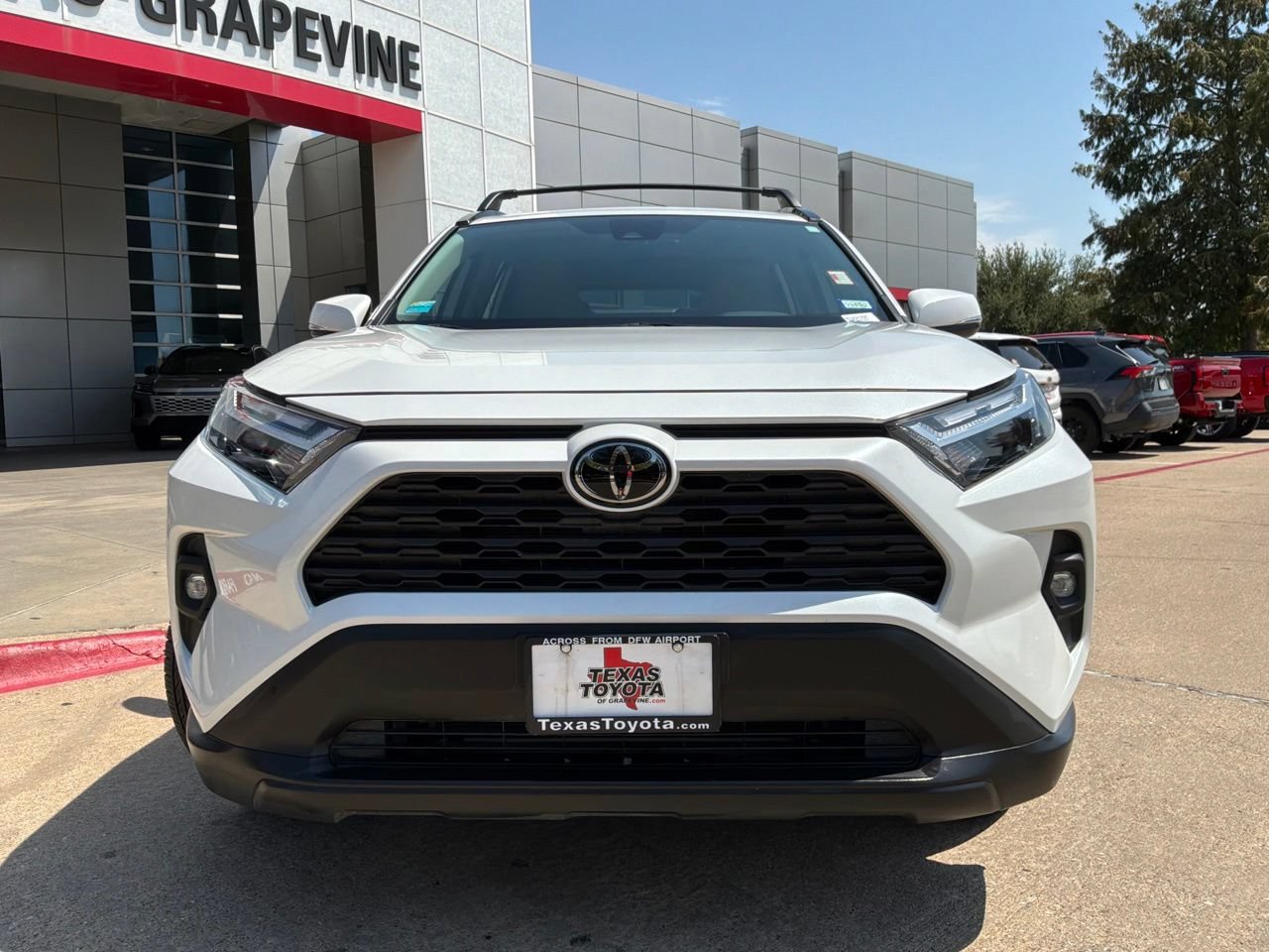 Used 2025 Toyota RAV4 XLE Premium FWD image 3