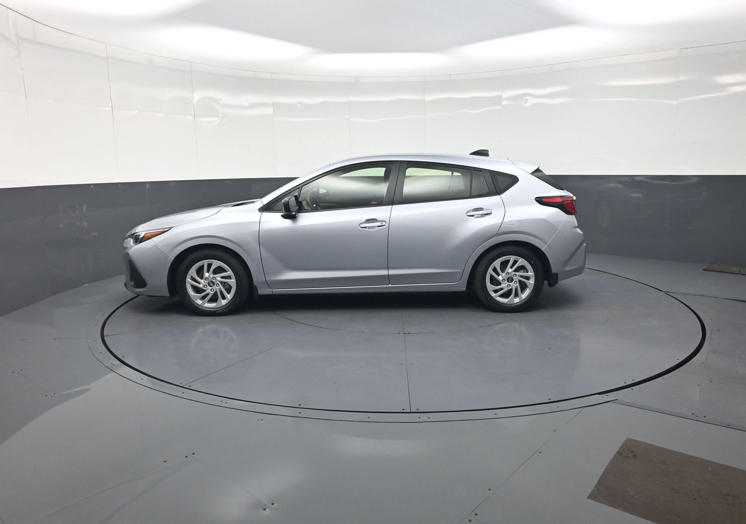 Used 2024 Subaru Impreza 2.0i AWD/4WD image 6